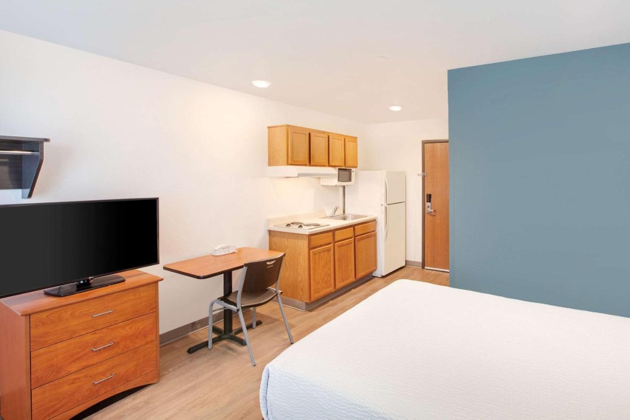 Woodspring Hotel 2*